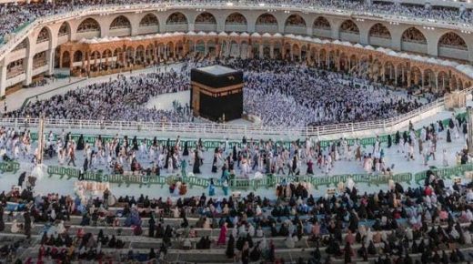 صور تخطف القلوب للأجواء الرمضانية في الحرم المكي