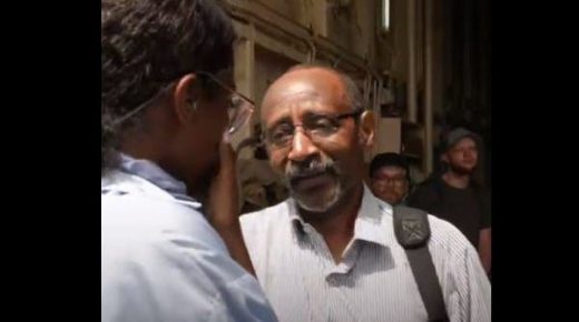 فيديو مؤثر.. صحافية تفاجأ بخالها العائد من السودان