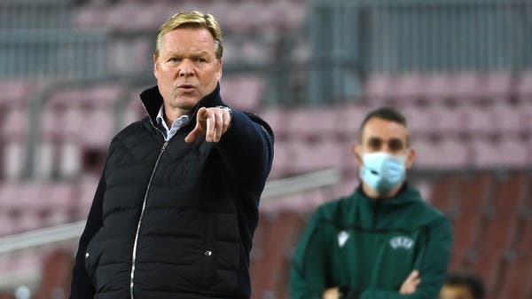 كومان يطلب من سيمونز عدم الانتقال إلى برشلونة
