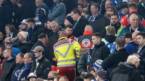مشجع يفارق الحياة إثر انهياره خلال مباراة شالكه وليفركوزن