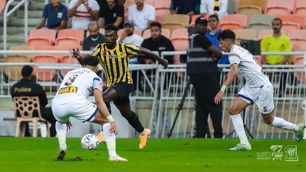 اتحاد جدة يواجه التعاون للاقتراب خطوة من بطولة الدوري