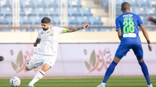 الشباب يستهدف الاقتراب من “الثاني” أمام الفتح
