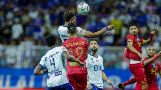 العدالة يهزم الهلال بـ10 لاعبين ويبتعد عن مناطق الخطر