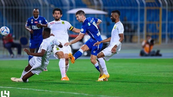 بطل الدوري مطالب بهزيمة الهلال.. هل تُكسر القاعدة؟