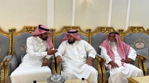 شجاعته قلبت التواصل.. سعودي ينقذ أباً وأطفاله من الغرق