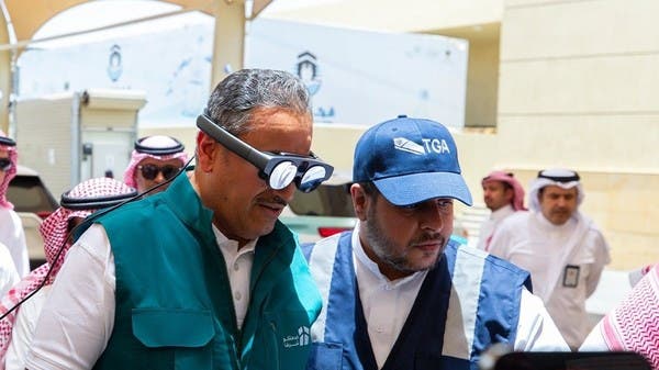 لأول مرة بموسم الحج.. نظارة افتراضية تتابع امتثال المركبات