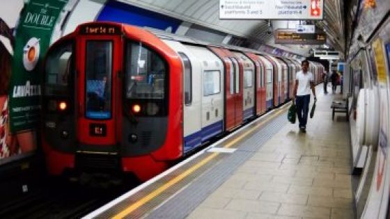 اعرف تطبيق Commute Booster.. يساعد المعاقين بصريا فى التنقل بمترو الأنفاق