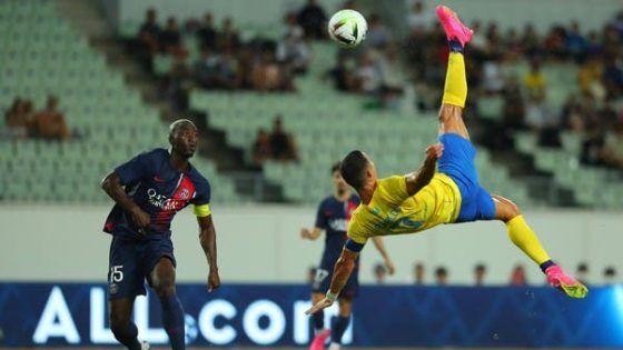 النصر السعودي يتعادل مع باريس سان جيرمان