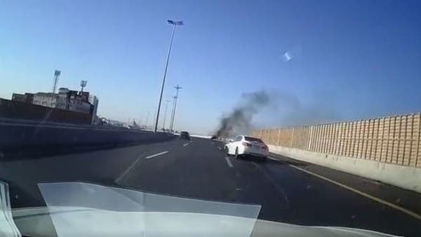 فيديو لحادث مروع بالسعودية.. اصطدام أدى لاشتعال سيارة ومقتل قائدها