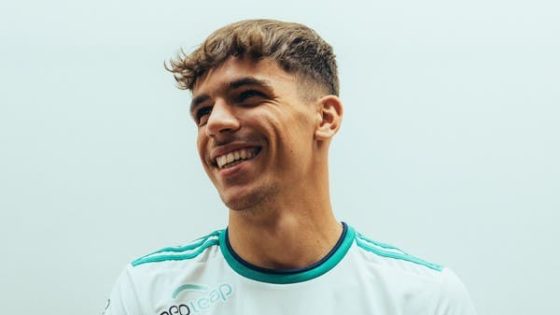 أهلي جدة يتعاقد مع الموهبة الإسبانية فيغا