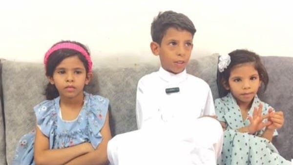 أوصل أخته على دراجة وخطف القلوب.. هذا ما قاله طفل “بريدة”