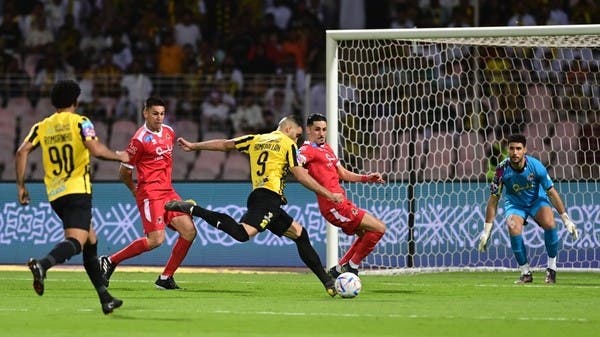 اتحاد جدة يحل ضيفا ثقيلا على الوحدة