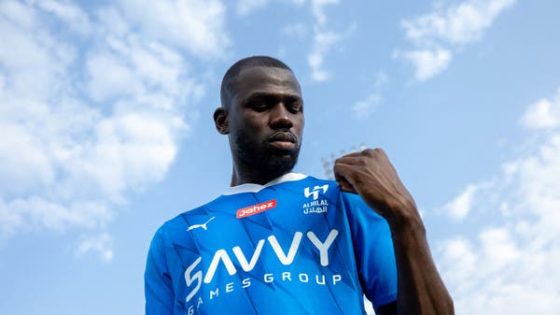 الإصابة تبعد كوليبالي مدافع الهلال لأسبوعين على الأقل