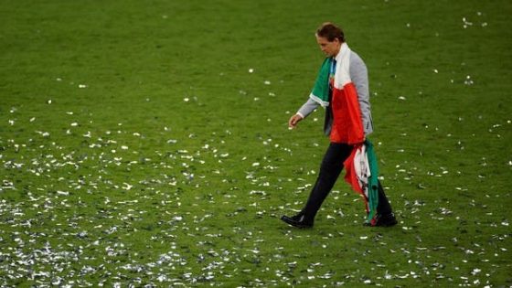 استقالة مانشيني من منصبه كمدرب لمنتخب إيطاليا