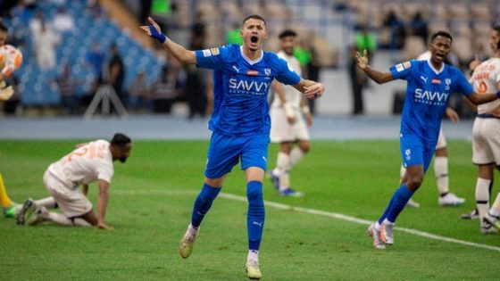 الهلال لاستعادة التوازن أمام الرائد