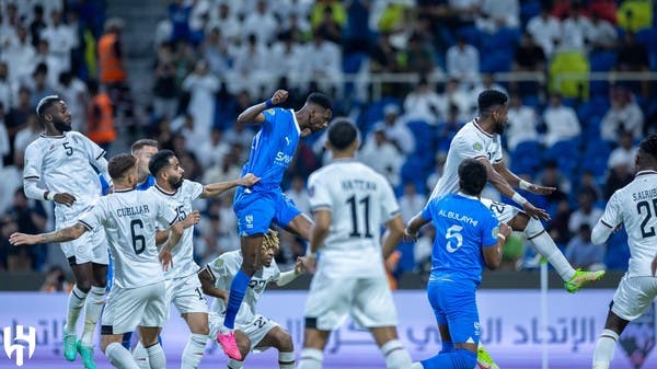 الهلال يهزم النقص والشباب ويتأهل لملاقاة النصر في النهائي