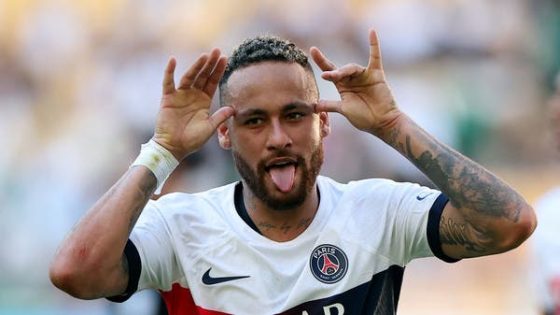 ثنائية لنيمار العائد في فوز سان جيرمان ودياً على تشونبوك الكوري