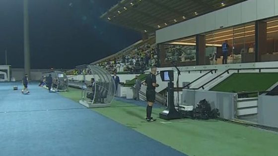 “دوري روشن السعودي” ينشر محادثات الحكام