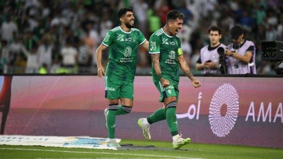 الأهلي السعودي يعلن إصابة فيرمينو