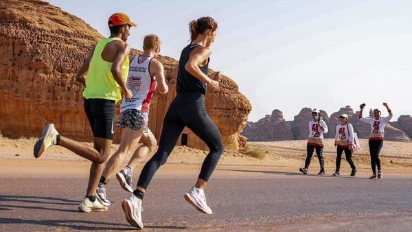 في العلا.. سباق “لهيب العلا” ينطلق بمشاركة 200 عداء