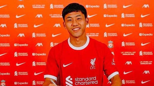 ليفربول يتعاقد مع الياباني إندو لاعب وسط شتوتغارت