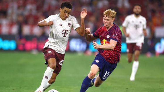 موسيالا يغيب عن بايرن بسبب الإصابة