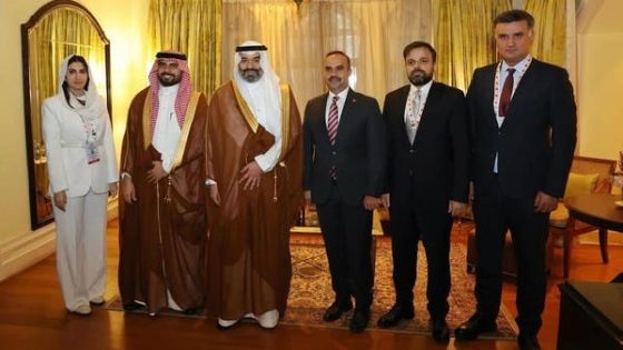 وزير الاتصالات السعودي يبحث فرص الاستثمار مع عدد من وزراء الاقتصاد الرقمي