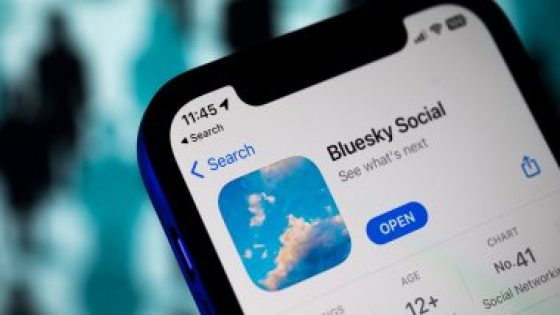 Bluesky يشهد نموا قياسيا بسبب أخطاء إيلون ماسك مع منصة X