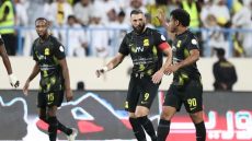 الإصابة تبعد بنزيمة عن اتحاد جدة