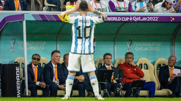 فان غال يشكك في نزاهة المونديال: فوز ميسي باللقب “مجاملة”