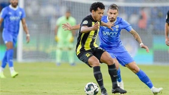 كلاسيكو مثير بين الهلال والاتحاد في قمة الدوري السعودي