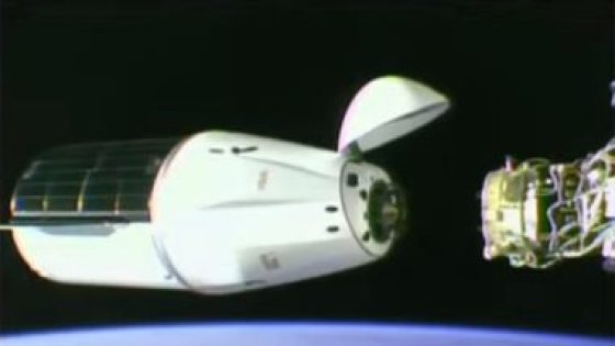 وصول مركبة SpaceX Dragon إلى محطة الفضاء الدولية.. تفاصيل