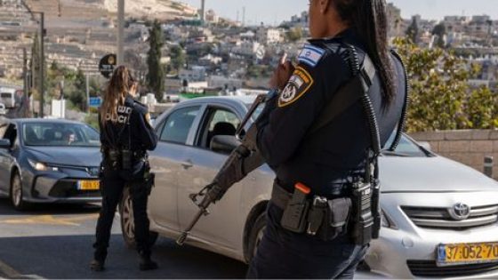 إصابتان إحداهما خطيرة في إطلاق نار على حافلة مستوطنين في …