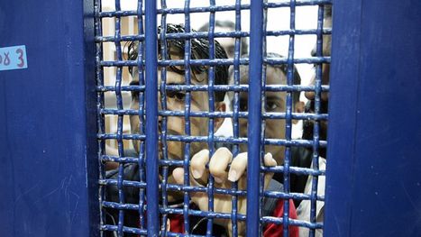 صور مروعة لأسرى أفرج الاحتلال عنهم من سجونه.. “خرجوا من …