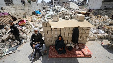 فلسطينيون بغزة يقهرون الدمار ويعودون للسكن على ركام …