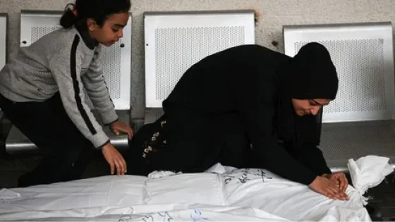 في ثاني أيام العيد.. الاحتلال يقصف مسجدين ومدرستين …
