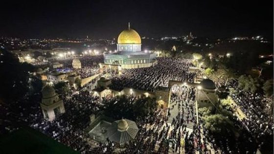 الدعاء لغزة يصدح في المسجد الأقصى بمشاركة نحو 200 ألف …