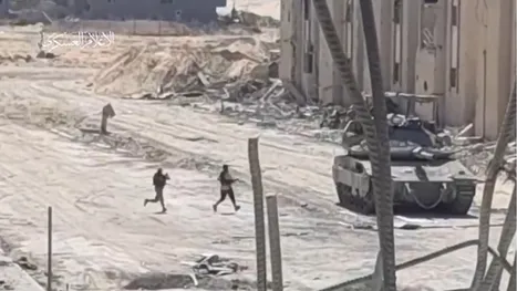 توثيق معارك قوية مع الاحتلال في رفح.. “مقاومان يهاجمان …