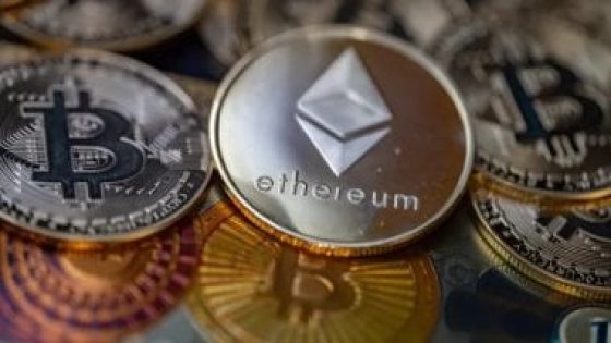 أسعار العملات المشفرة تتراجع بعد أيام من تحقيق أرباح